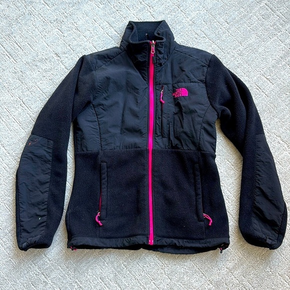 The North Face Jackets & Blazers - The North Face Denali Black Pink Fleece Full Zip Outdoor Gorpcore Coat Women S